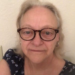 Meet your Posher, Bekah